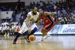 Alaska holds off GlobalPort in OT for sixth straight win